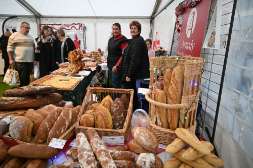 ambiance marché de noel 2025, boulangerie arnody